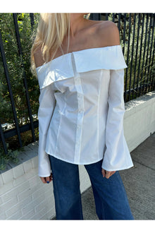  Kate Button Down